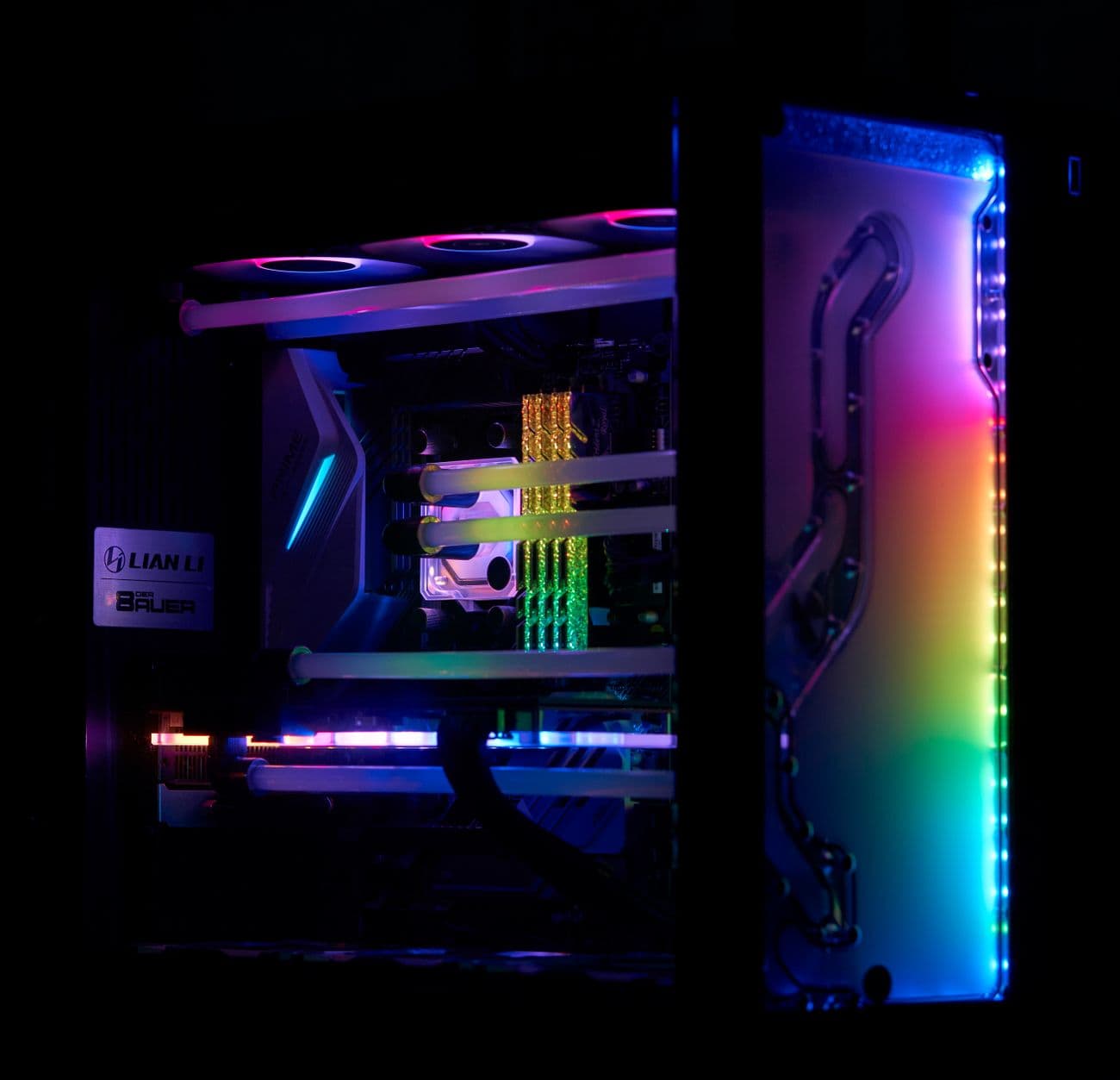 PC gamer haut de gamme RTX 5080 avec watercooling custom et éclairage RGB